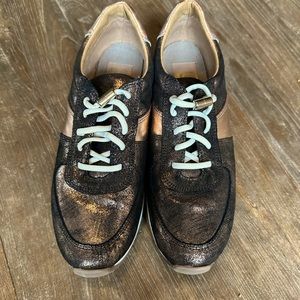 CoTi Leather Slip On Runners